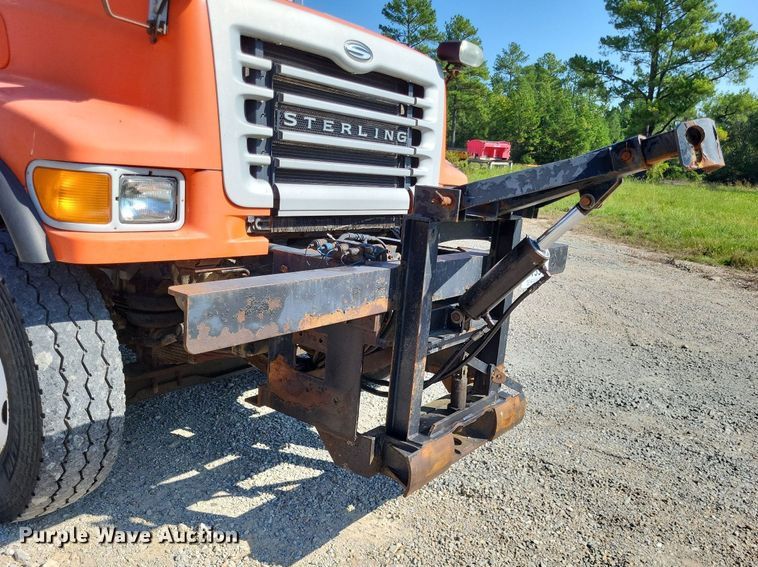 image for item DP5278 2003 Sterling L9500  dump truck