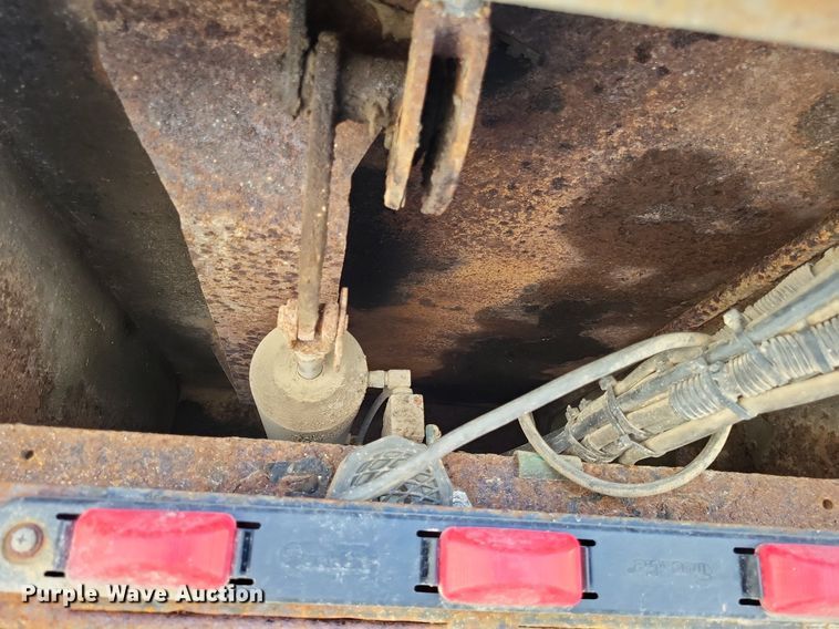 image for item DP5278 2003 Sterling L9500  dump truck