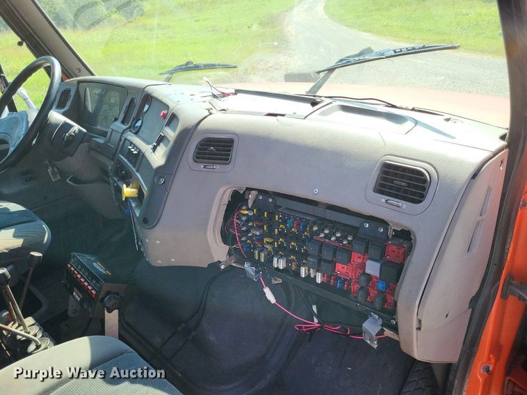 image for item DP5278 2003 Sterling L9500  dump truck