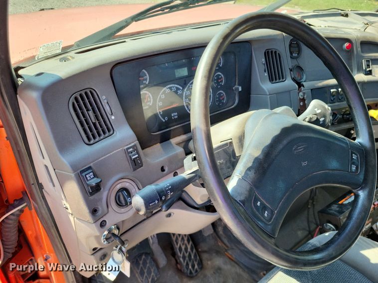 image for item DP5278 2003 Sterling L9500  dump truck