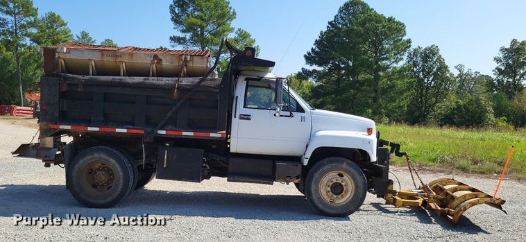 image for item DP5279 1999 GMC C8500  dump truck