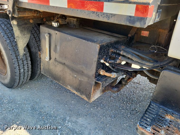 image for item DP5279 1999 GMC C8500  dump truck