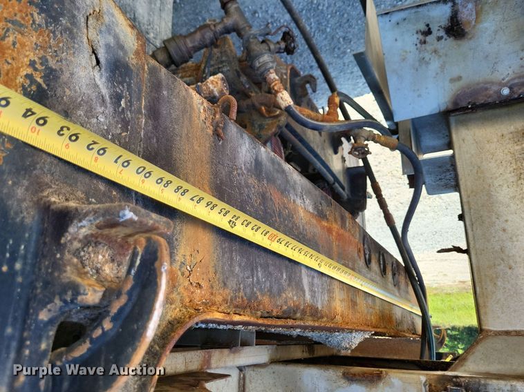 image for item DP5279 1999 GMC C8500  dump truck