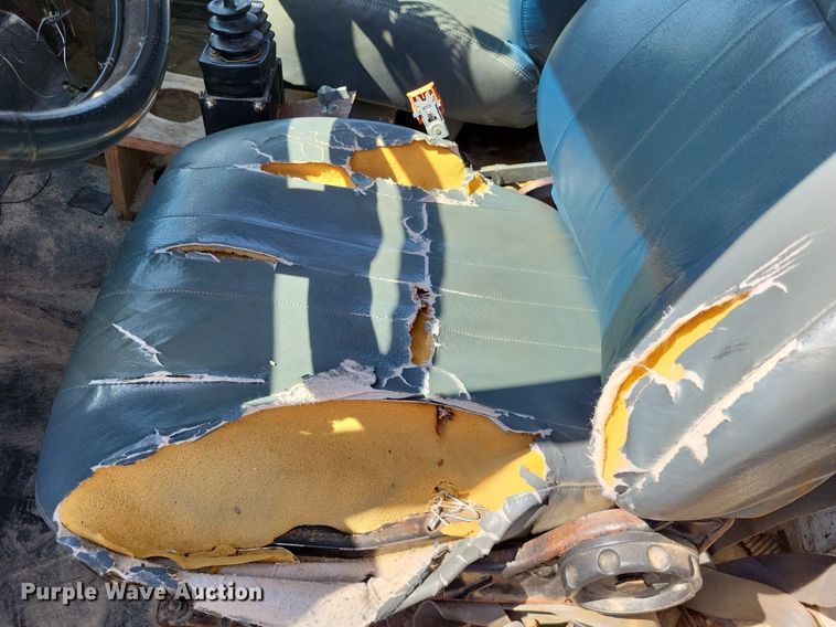 image for item DP5279 1999 GMC C8500  dump truck