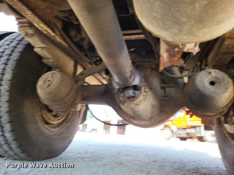 image for item DP5279 1999 GMC C8500  dump truck