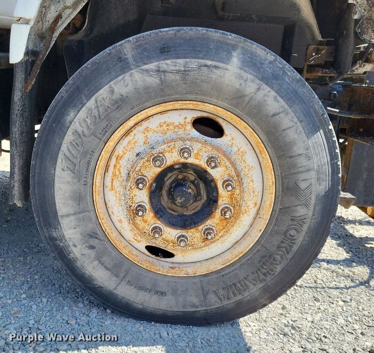 image for item DP5279 1999 GMC C8500  dump truck