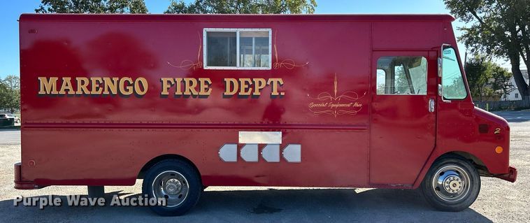 image for item DQ0960 1982 GMC  emergency response vehicle