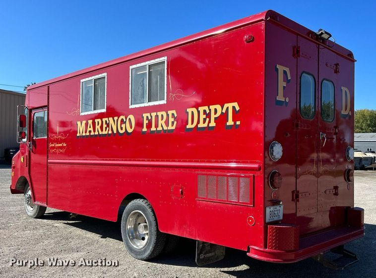 image for item DQ0960 1982 GMC  emergency response vehicle