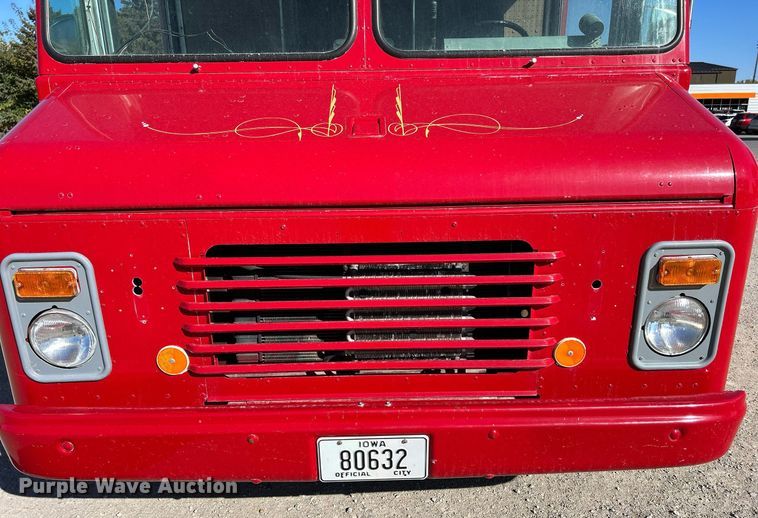 image for item DQ0960 1982 GMC  emergency response vehicle