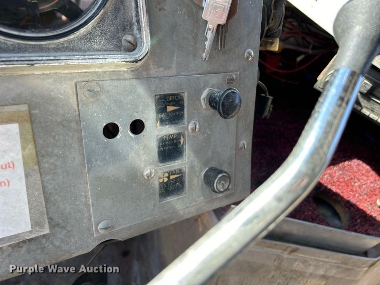 image for item DQ0960 1982 GMC  emergency response vehicle