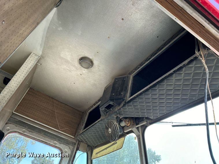 image for item DQ0960 1982 GMC  emergency response vehicle