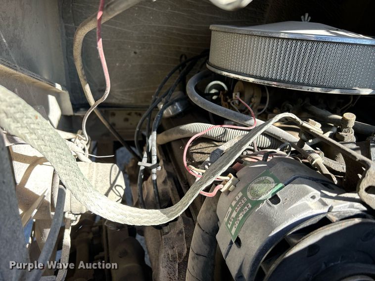 image for item DQ0960 1982 GMC  emergency response vehicle