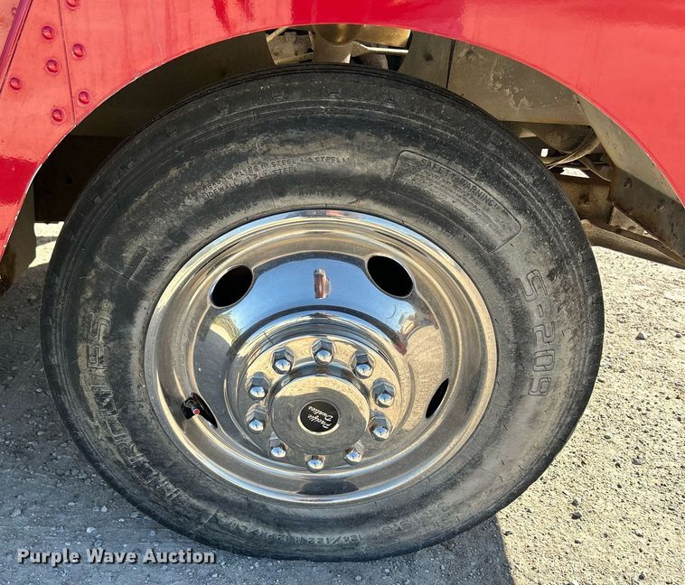 image for item DQ0960 1982 GMC  emergency response vehicle