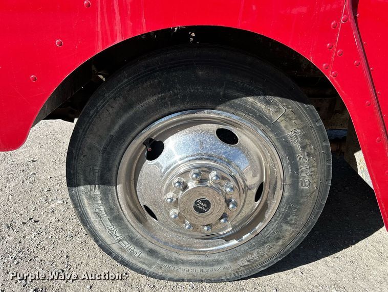 image for item DQ0960 1982 GMC  emergency response vehicle