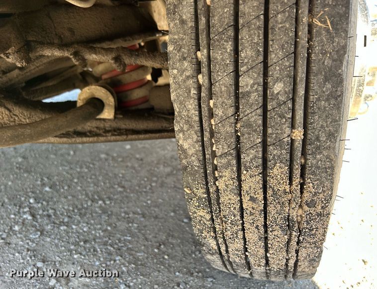 image for item DQ0960 1982 GMC  emergency response vehicle