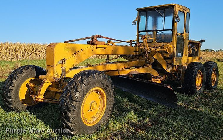 image for item DQ1174 1964 Caterpillar 12E  rigid frame motor grader
