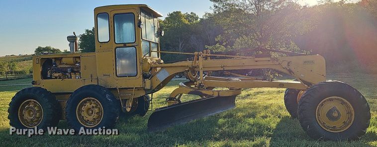 image for item DQ1174 1964 Caterpillar 12E  rigid frame motor grader