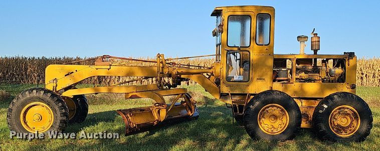 image for item DQ1174 1964 Caterpillar 12E  rigid frame motor grader