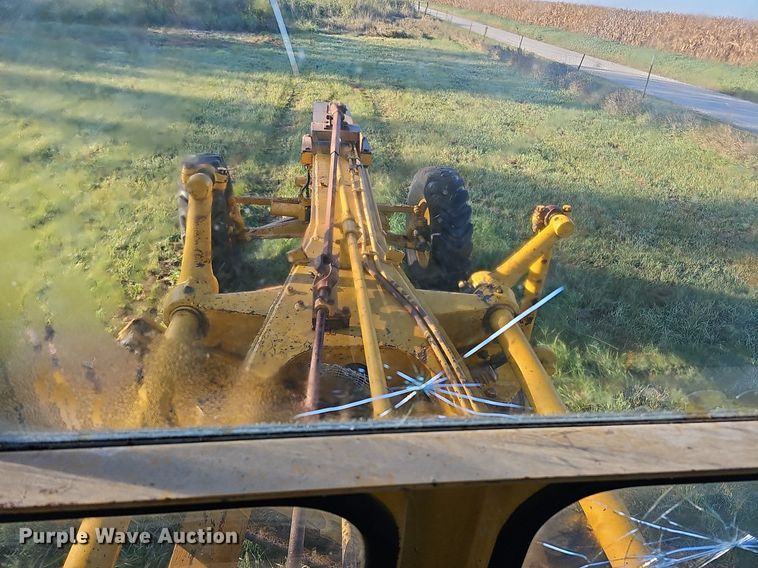 image for item DQ1174 1964 Caterpillar 12E  rigid frame motor grader