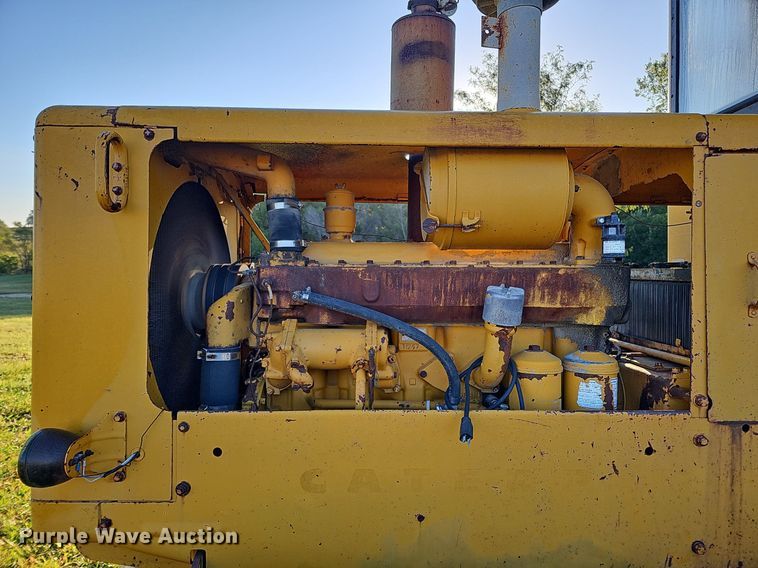 image for item DQ1174 1964 Caterpillar 12E  rigid frame motor grader