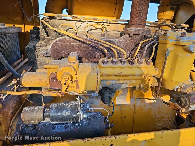 image for item DQ1174 1964 Caterpillar 12E  rigid frame motor grader
