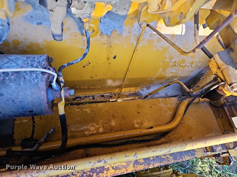 image for item DQ1174 1964 Caterpillar 12E  rigid frame motor grader