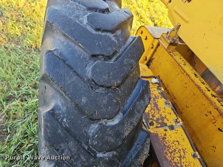 image for item DQ1174 1964 Caterpillar 12E  rigid frame motor grader