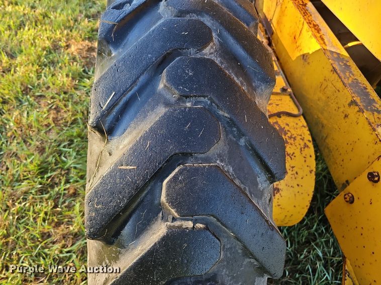 image for item DQ1174 1964 Caterpillar 12E  rigid frame motor grader