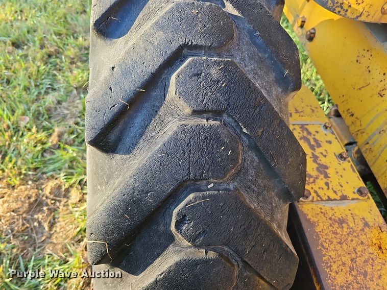 image for item DQ1174 1964 Caterpillar 12E  rigid frame motor grader