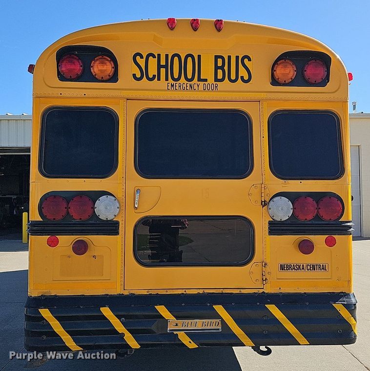 image for item DQ1194 1999 Freightliner FS65 Blue Bird  school bus