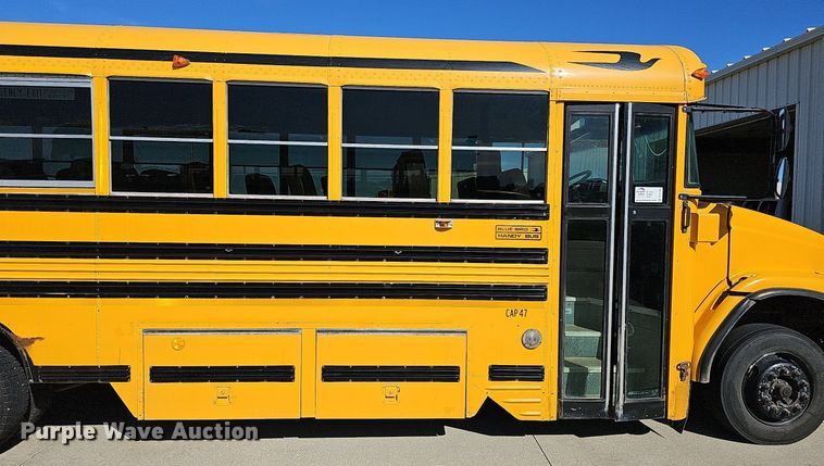 image for item DQ1194 1999 Freightliner FS65 Blue Bird  school bus