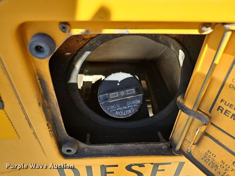 image for item DQ1194 1999 Freightliner FS65 Blue Bird  school bus