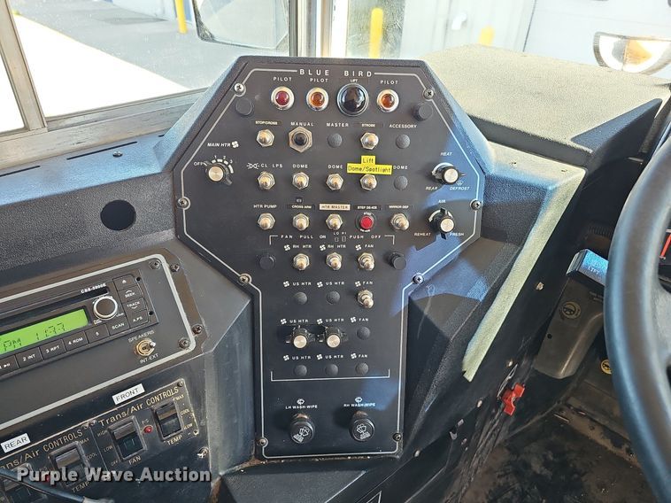 image for item DQ1194 1999 Freightliner FS65 Blue Bird  school bus