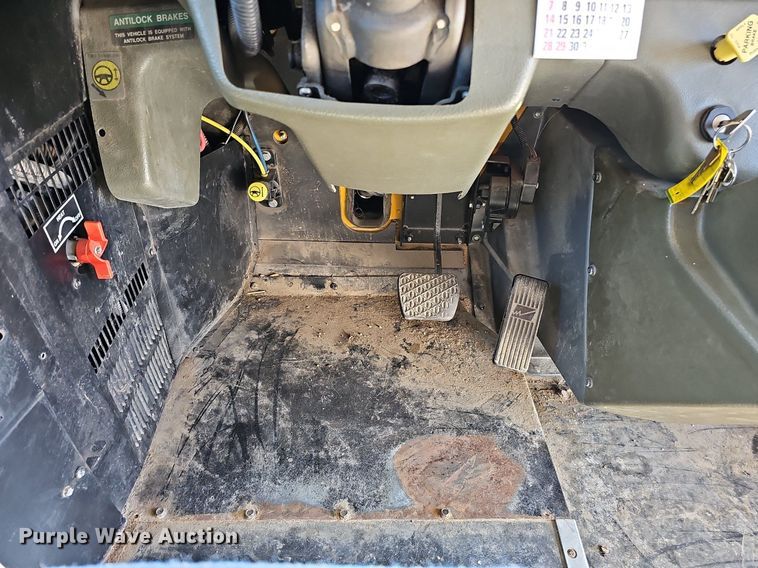 image for item DQ1194 1999 Freightliner FS65 Blue Bird  school bus