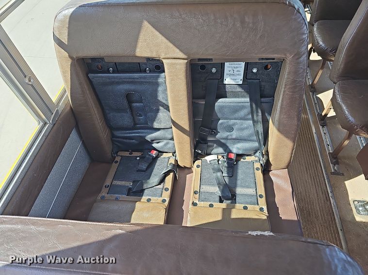 image for item DQ1194 1999 Freightliner FS65 Blue Bird  school bus