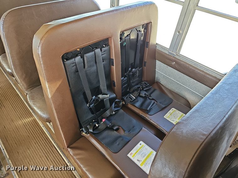 image for item DQ1194 1999 Freightliner FS65 Blue Bird  school bus