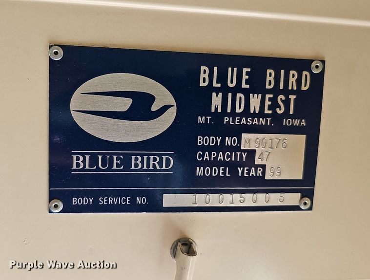 image for item DQ1194 1999 Freightliner FS65 Blue Bird  school bus