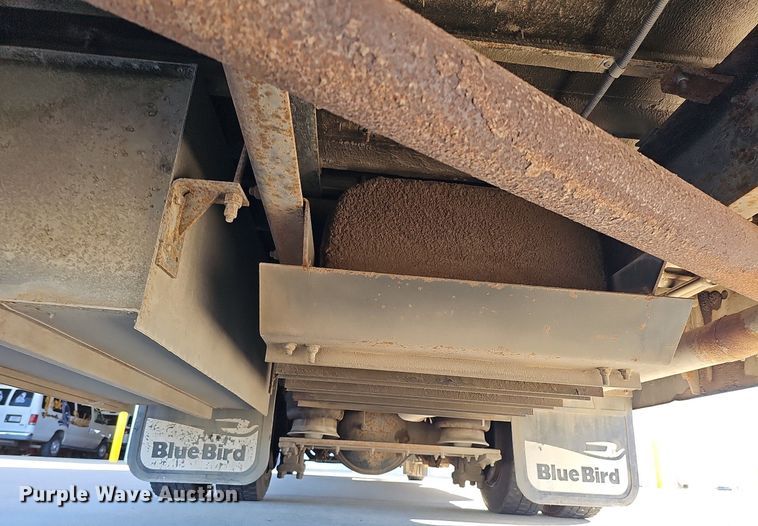 image for item DQ1194 1999 Freightliner FS65 Blue Bird  school bus