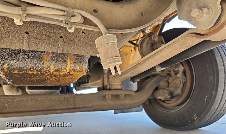 image for item DQ1194 1999 Freightliner FS65 Blue Bird  school bus