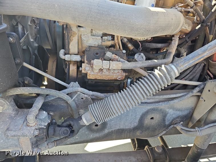 image for item DQ1194 1999 Freightliner FS65 Blue Bird  school bus