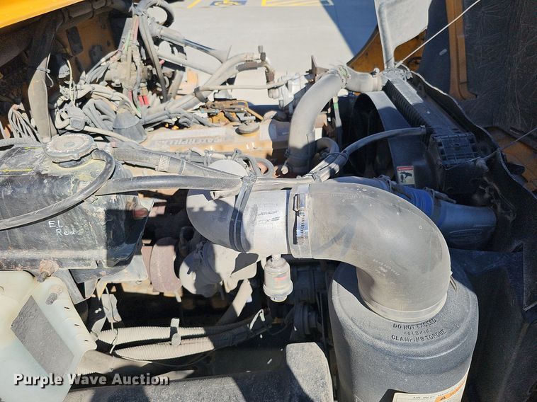 image for item DQ1194 1999 Freightliner FS65 Blue Bird  school bus