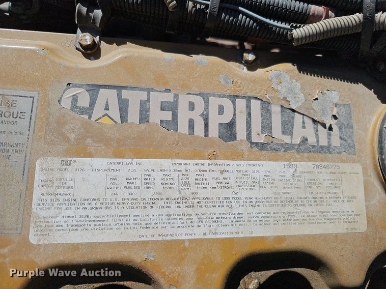 image for item DQ1194 1999 Freightliner FS65 Blue Bird  school bus