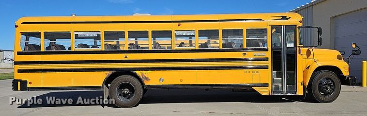 image for item DQ1195 1997 Ford Blue Bird M77239  school bus