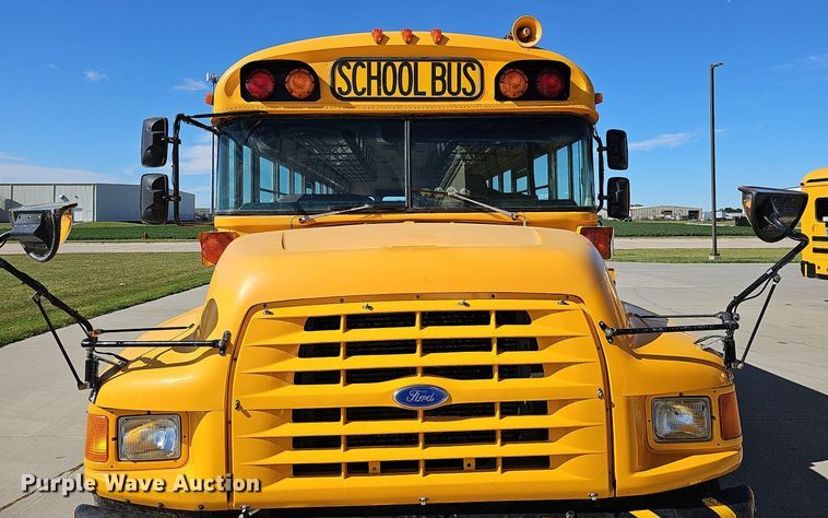 image for item DQ1195 1997 Ford Blue Bird M77239  school bus