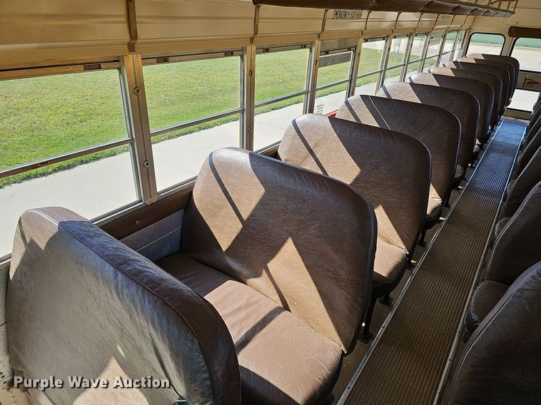 image for item DQ1195 1997 Ford Blue Bird M77239  school bus