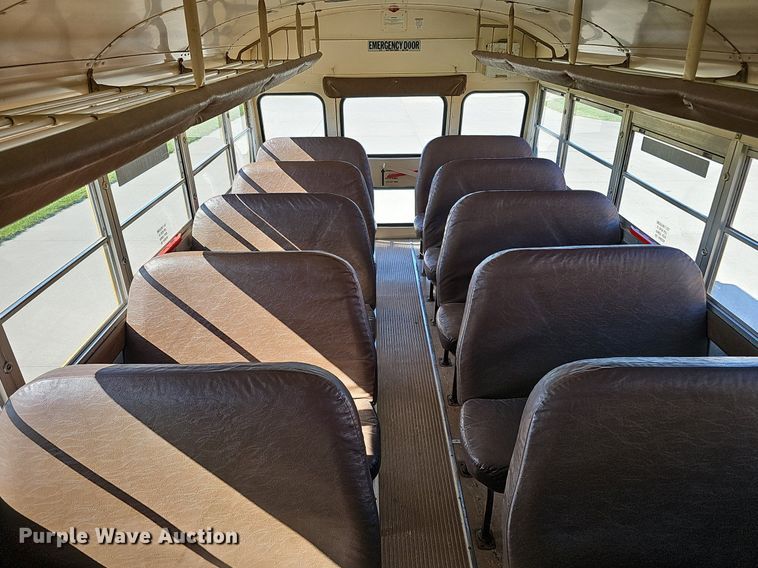 image for item DQ1195 1997 Ford Blue Bird M77239  school bus