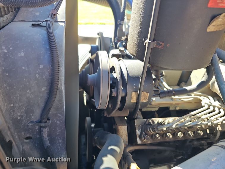 image for item DQ1195 1997 Ford Blue Bird M77239  school bus