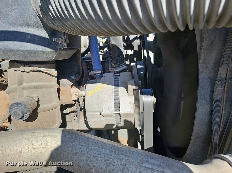 image for item DQ1195 1997 Ford Blue Bird M77239  school bus