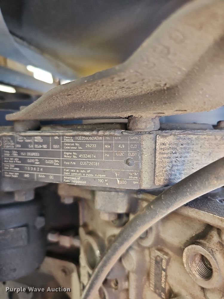 image for item DQ1195 1997 Ford Blue Bird M77239  school bus