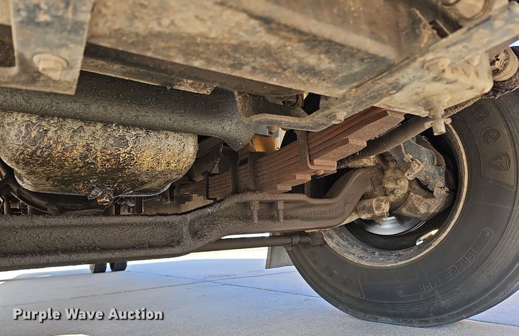 image for item DQ1195 1997 Ford Blue Bird M77239  school bus